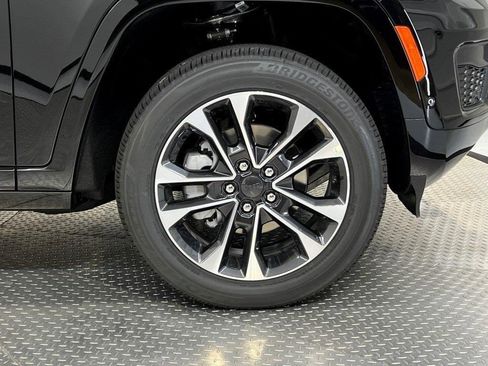 New 2025 Jeep Grand Cherokee Overland w/ Adv Protech Group III image 6