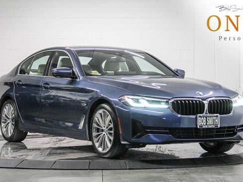 Certified 2023 BMW 530e w/ Premium Package image 1
