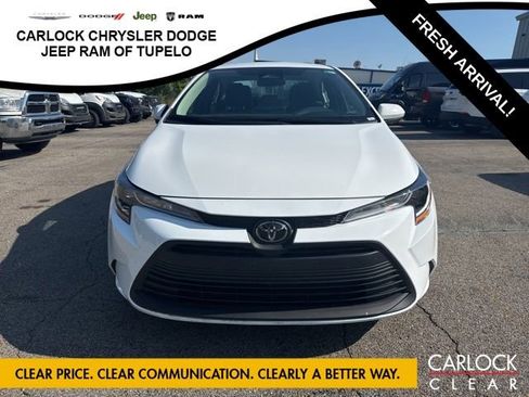 Used 2026 Toyota Corolla LE FWD image 3