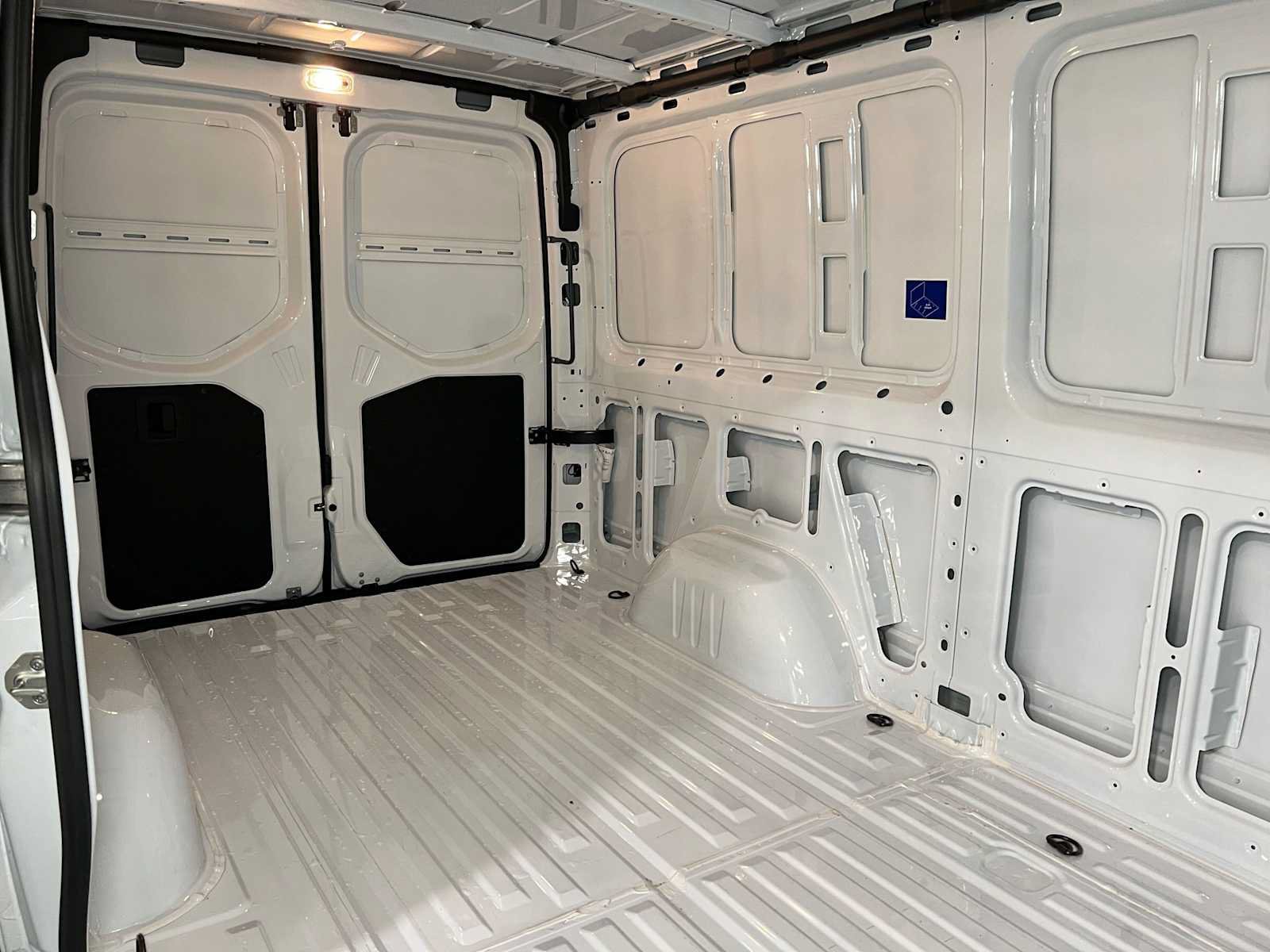 Used 2025 Mercedes-Benz Sprinter 2500 image 12