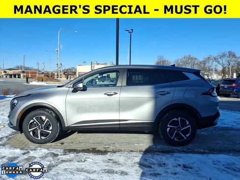 Used 2023 Kia Sportage LX image 4