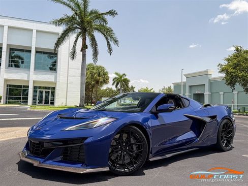Used 2026 Chevrolet Corvette ZR1 w/ Stealth Interior Trim Package RWD image 9