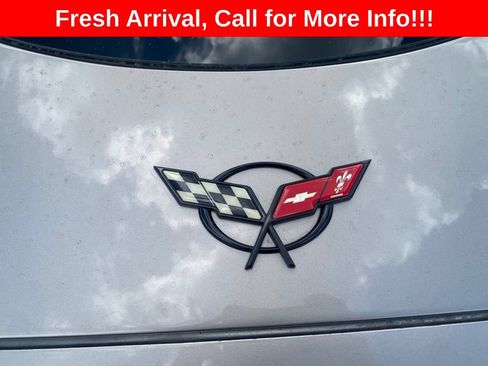 Used 1998 Chevrolet Corvette Coupe w/ Memory Pkg RWD image 18