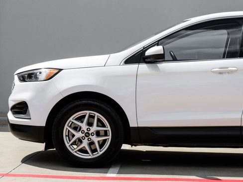 Used 2024 Ford Edge SEL AWD/4WD image 13
