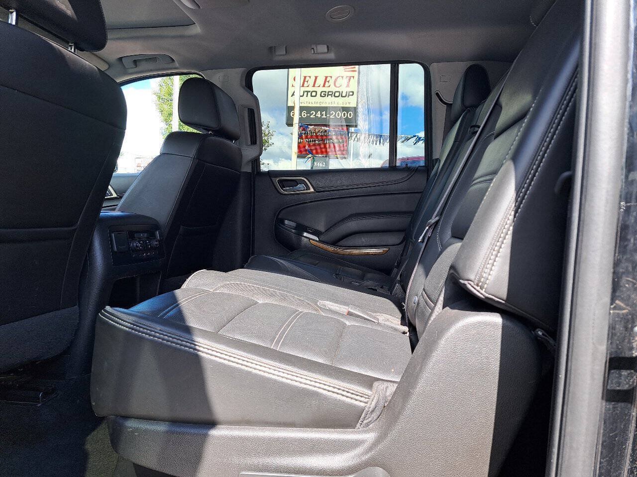Used 2017 GMC Yukon XL Denali w/ Open Road Package AWD/4WD image 2