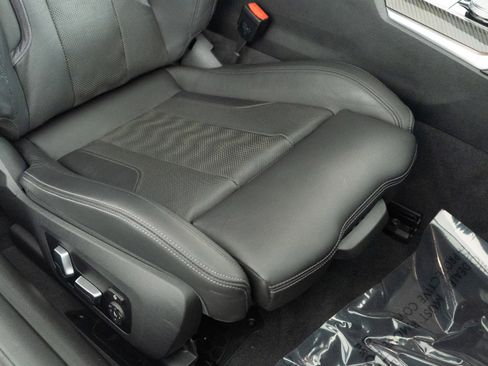 Used 2024 BMW M4 Competition image 31