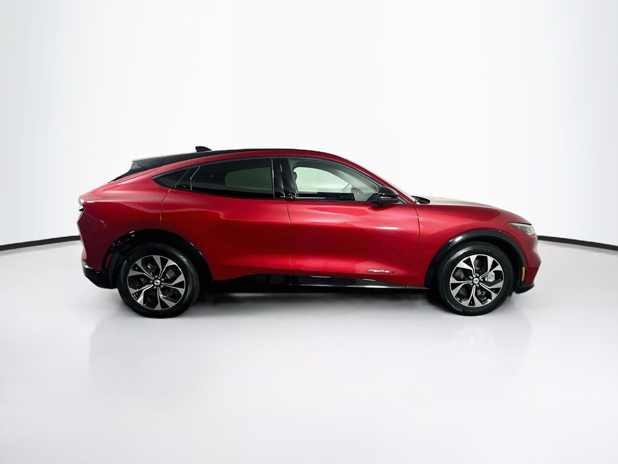 Used 2022 Ford Mustang Mach-E Premium RWD image 10