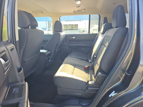 Used 2019 Ford Flex SE FWD image 14