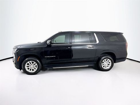 Used 2025 Chevrolet Suburban LS RWD image 26