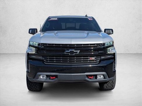 Used 2021 Chevrolet Silverado 1500 LT Trail Boss w/ Convenience Package II AWD/4WD image 2