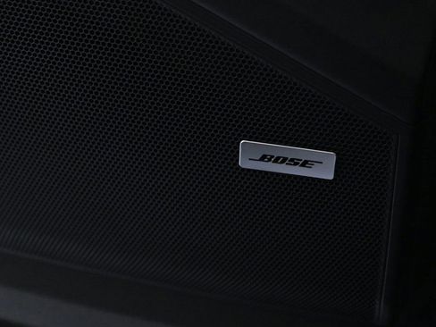 Certified 2025 Porsche Cayenne Coupe AWD image 21