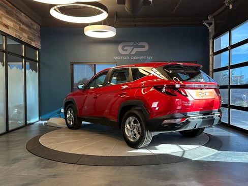 Used 2023 Hyundai Tucson SE AWD/4WD image 5