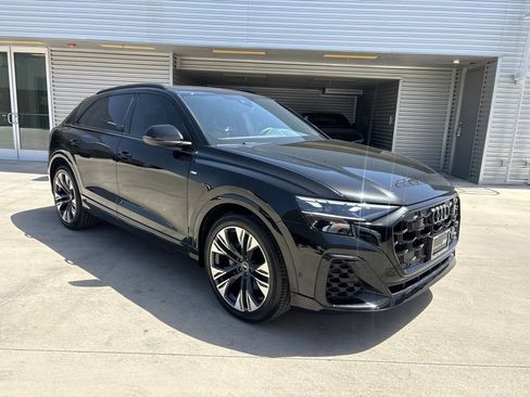 Used 2026 Audi Q8 Premium Plus AWD/4WD image 3