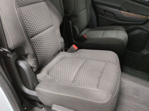 Used 2019 GMC Acadia SLE image 20