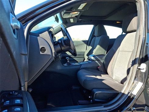 Used 2020 Dodge Charger SXT w/ Blacktop Package image 13