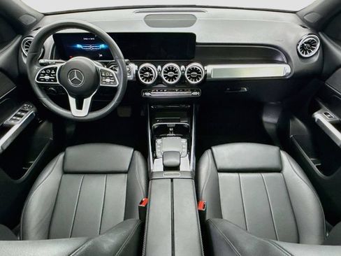 Used 2023 Mercedes-Benz GLB 250 image 13