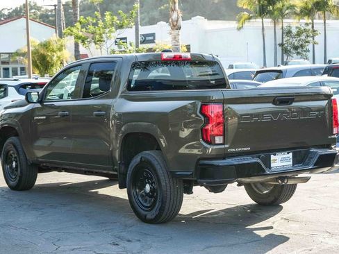 Used 2023 Chevrolet Colorado W/T RWD image 4