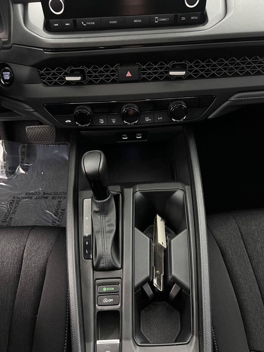 Certified 2025 Honda Accord SE image 7