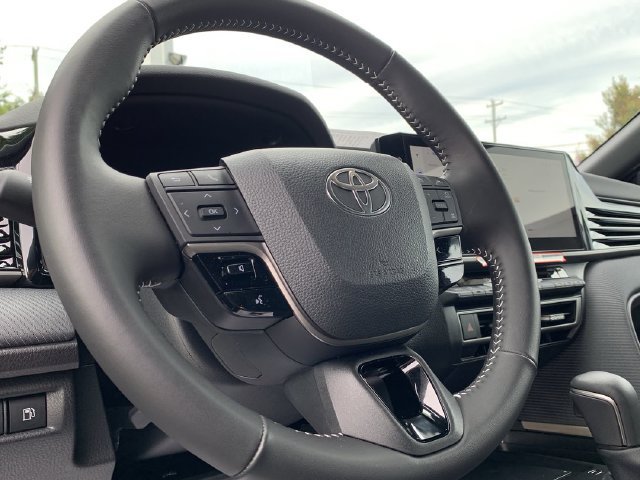 Used 2026 Toyota Camry SE w/ Multimedia Upgrade Package FWD image 19