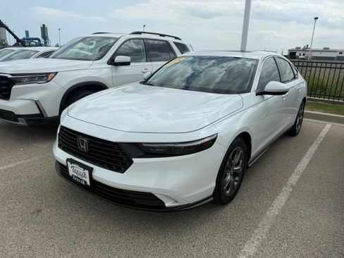 Used 2024 Honda Accord EX image 3