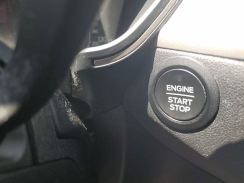 Used 2022 Ford Escape SE w/ SE Sport Appearance Package FWD image 21