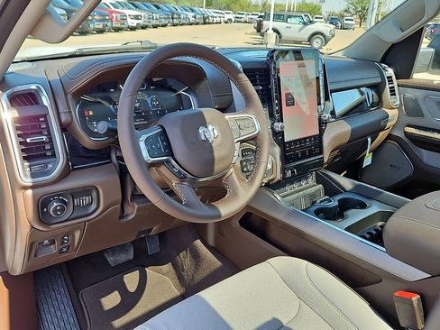 New 2026 RAM 1500 Laramie AWD/4WD image 14