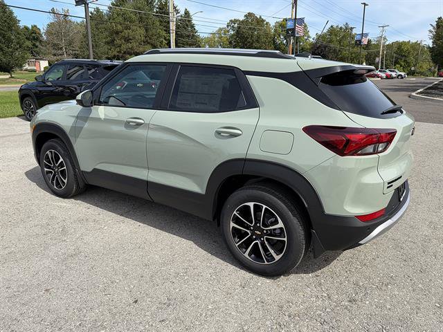 New 2026 Chevrolet TrailBlazer LT w/ Convenience Package AWD/4WD image 3