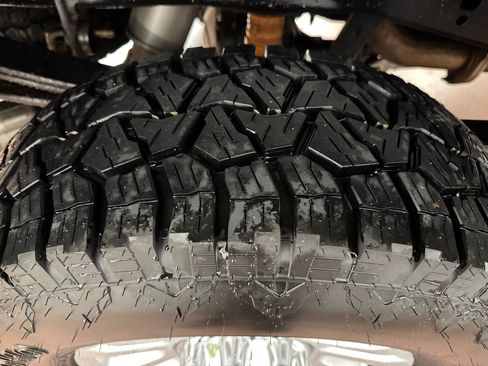 Used 2019 Ford F250 XLT w/ XLT Value Package image 40