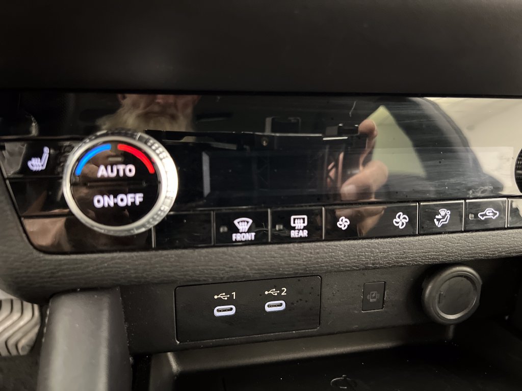 Used 2025 Mitsubishi Outlander SE FWD image 61