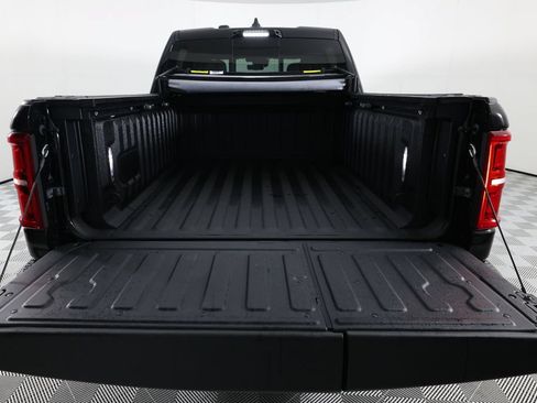 Used 2026 RAM 1500 Limited AWD/4WD image 9