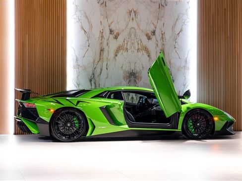 Used 2016 Lamborghini Aventador LP 750-4 Superveloce AWD/4WD image 8