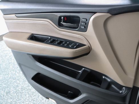 Used 2023 Honda Odyssey Elite image 23