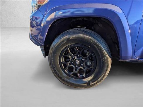 Certified 2022 Toyota Tacoma SR5 image 22