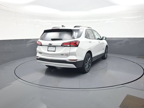 Used 2022 Chevrolet Equinox RS AWD/4WD image 3