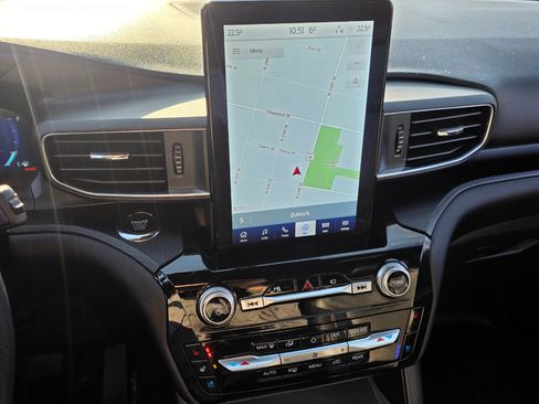 Used 2022 Ford Explorer ST w/ ST Street Pack image 4