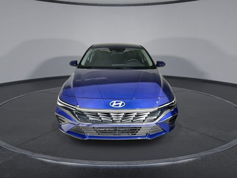 Certified 2025 Hyundai Elantra Hybrid FWD image 3