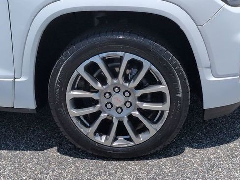 Used 2023 GMC Acadia Denali FWD image 11