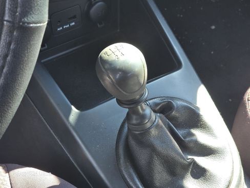 Used 2010 Kia Forte EX image 4