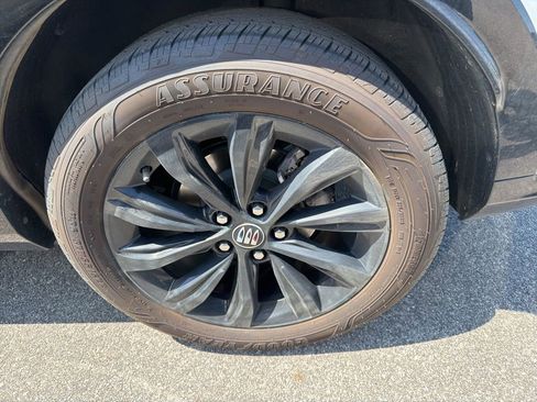 Used 2025 Buick Envista Sport Touring w/ Convenience I Package FWD image 15