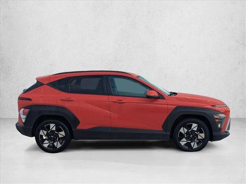 Used 2025 Hyundai Kona SEL image 4