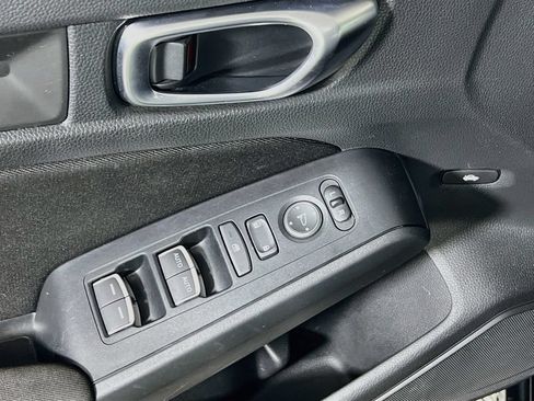 Used 2025 Honda Civic Sport image 16