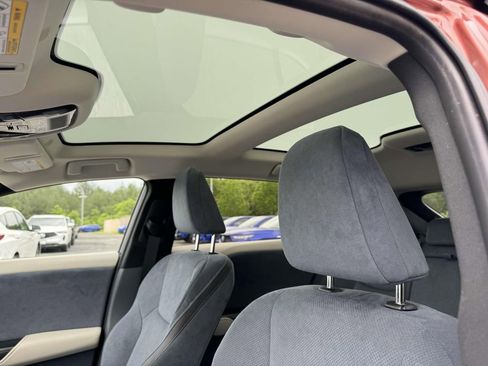 Used 2024 Lexus RZ 450e Premium w/ Accessory Package (P5) image 19