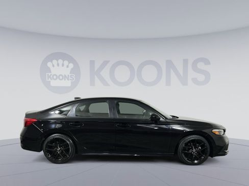 Used 2023 Honda Civic Sport image 8