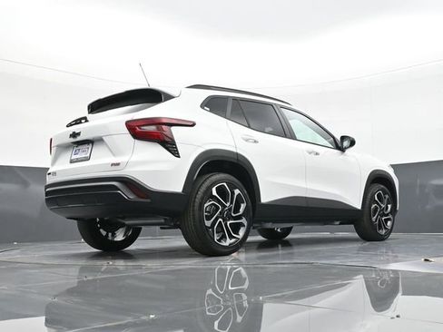 New 2026 Chevrolet Trax RS w/ Sunroof Package image 46