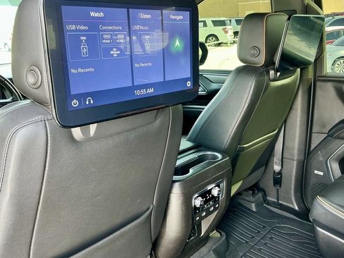 Used 2021 GMC Yukon XL AT4 w/ AT4 Premium Package image 36