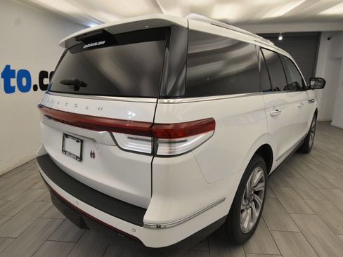 Used 2022 Lincoln Navigator Reserve image 5