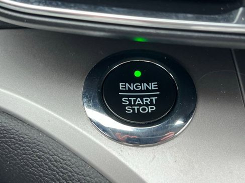 Used 2021 Ford Explorer XLT w/ Equipment Group 202A image 34