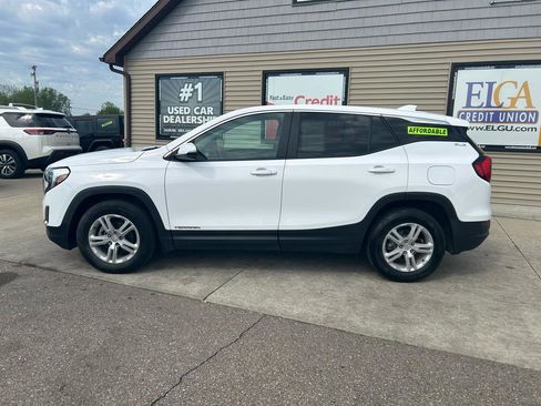 Used 2021 GMC Terrain SLE FWD image 8