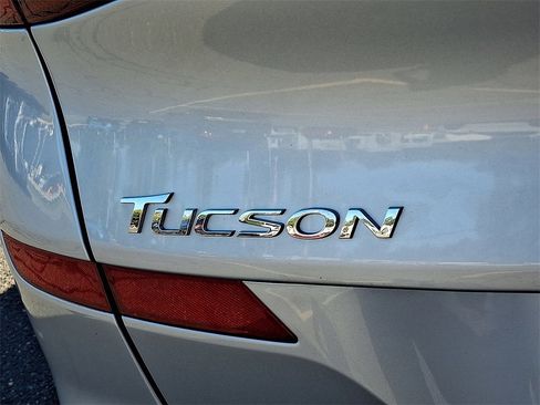 Used 2019 Hyundai Tucson SE image 30
