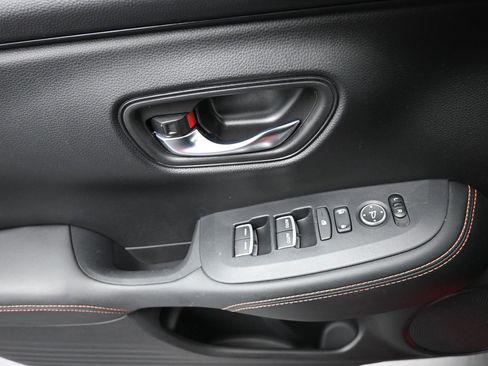 Used 2023 Honda HR-V Sport image 12